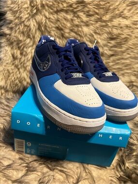 NIKE DOERNBECHER FREESTYLE Women's Low-Top Sneakers NEWw/box Light Blue Sz 9